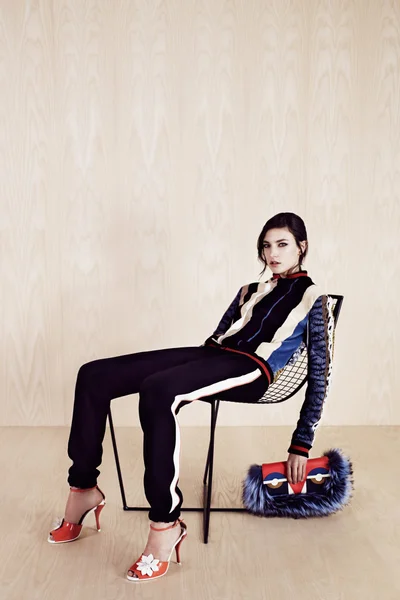 Look 27